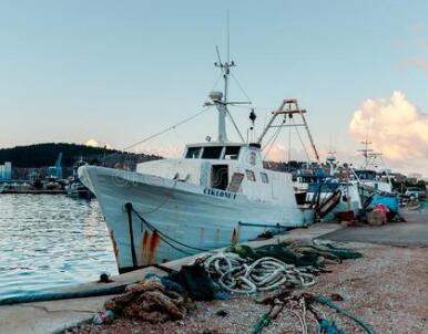中國福建至瓦爾帕萊索港外貿(mào)機(jī)動捕魚船運(yùn)輸